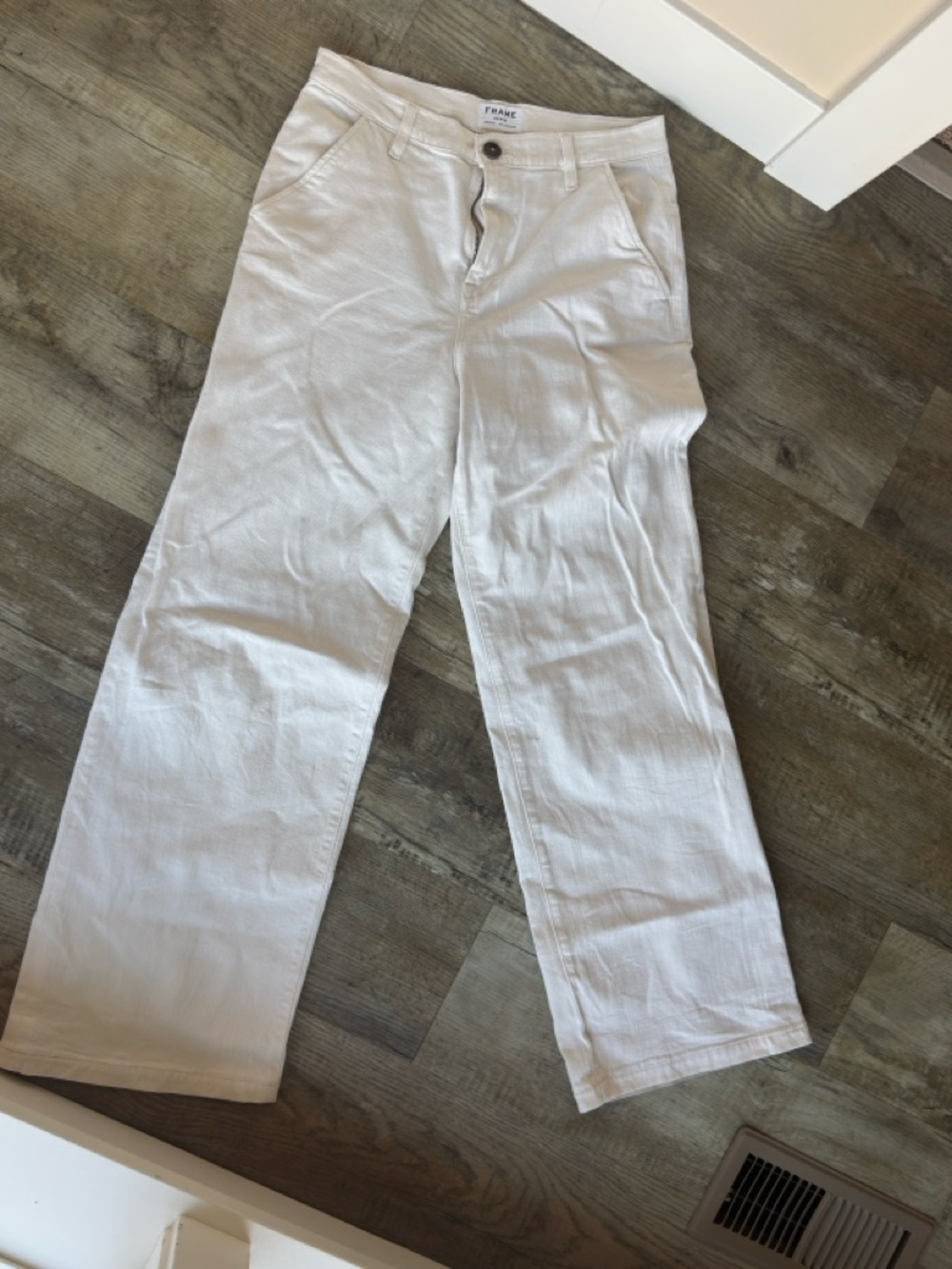 FRAME Denim mid to low rise White Jeans - Size 29